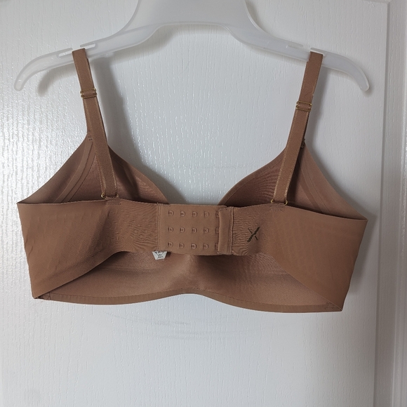 Size 4 (old sizing and style) WingWoman Knix wireless bra - Picture 2 of 5